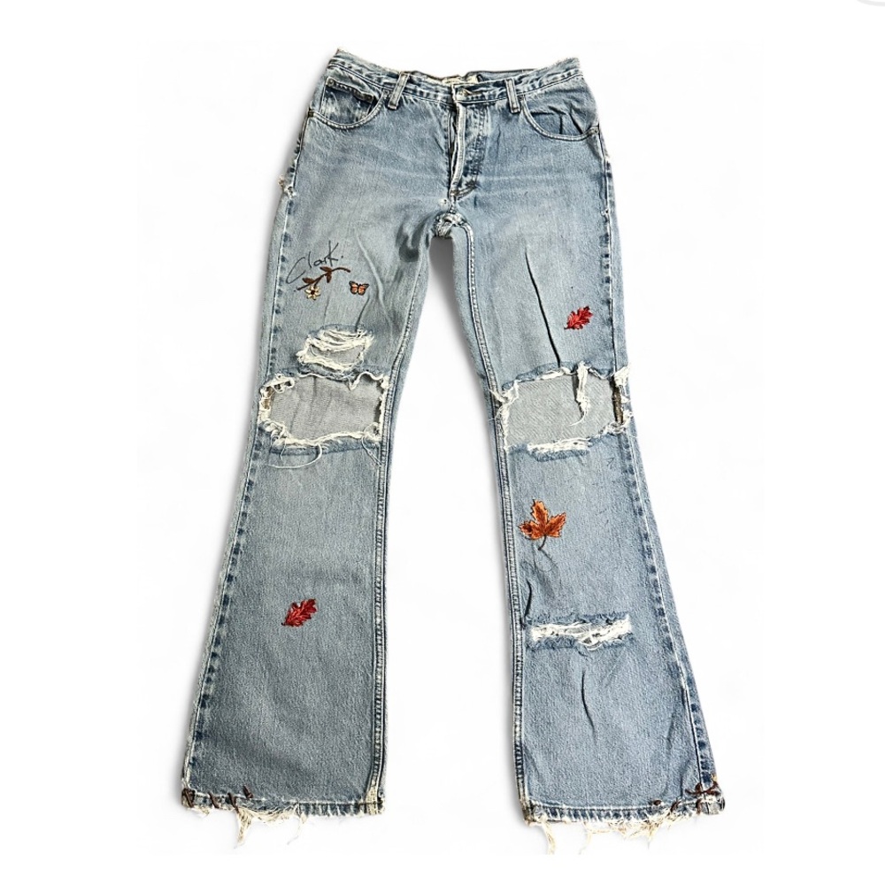 Embroidered Distressed Vintage American Eagle Outfitters Blue Jeans